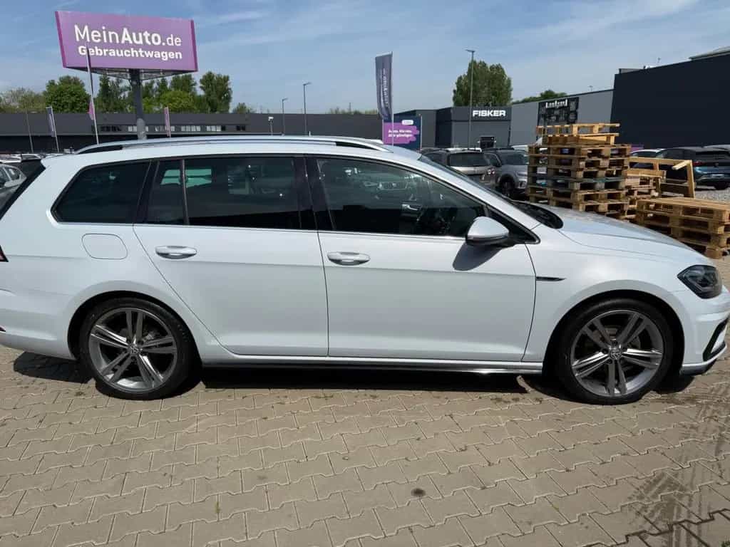 Volkswagen Golf 2.0 TDI DSG Variant R-Line Paket innen auße 06/2017-photo-2
