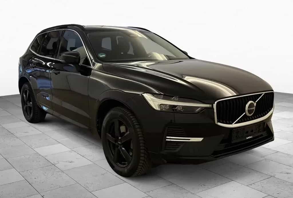 Volvo XC60 Momentum ALLRAD 21*Sdach*STHZG*AHK*LED* 04/2022-photo-1