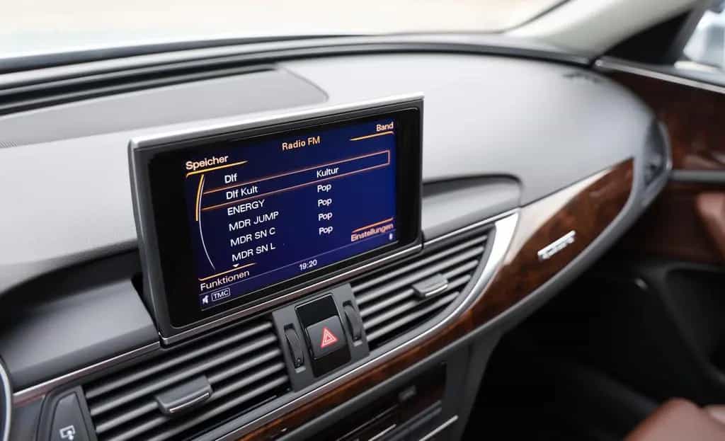 Audi A6 Lim. V6 TFSI quattro S-line LED ACC Bose 20'' 02/2012-photo-19