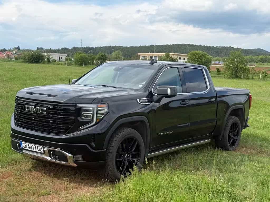 GMC Sierra DENALI 11/2022-photo-2