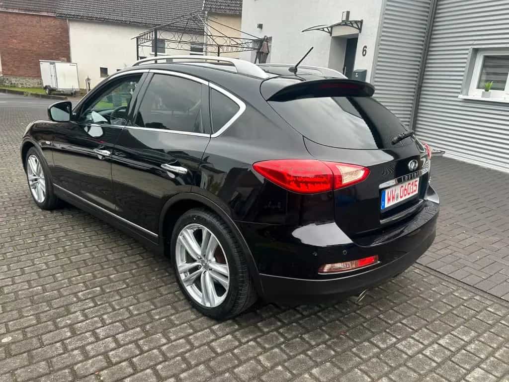 Infiniti QX50 3.0 d GT Premium/4x4 Viele Extras/GARANTIE 07/2015-photo-2