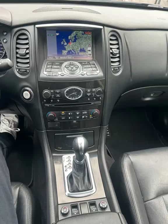 Infiniti QX50 3.0 d GT Premium/4x4 Viele Extras/GARANTIE 07/2015-photo-8