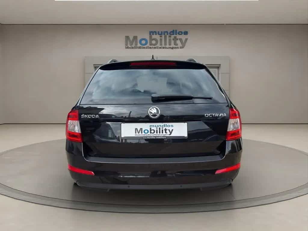 Skoda Octavia Combi Joy 04/2016-photo-11