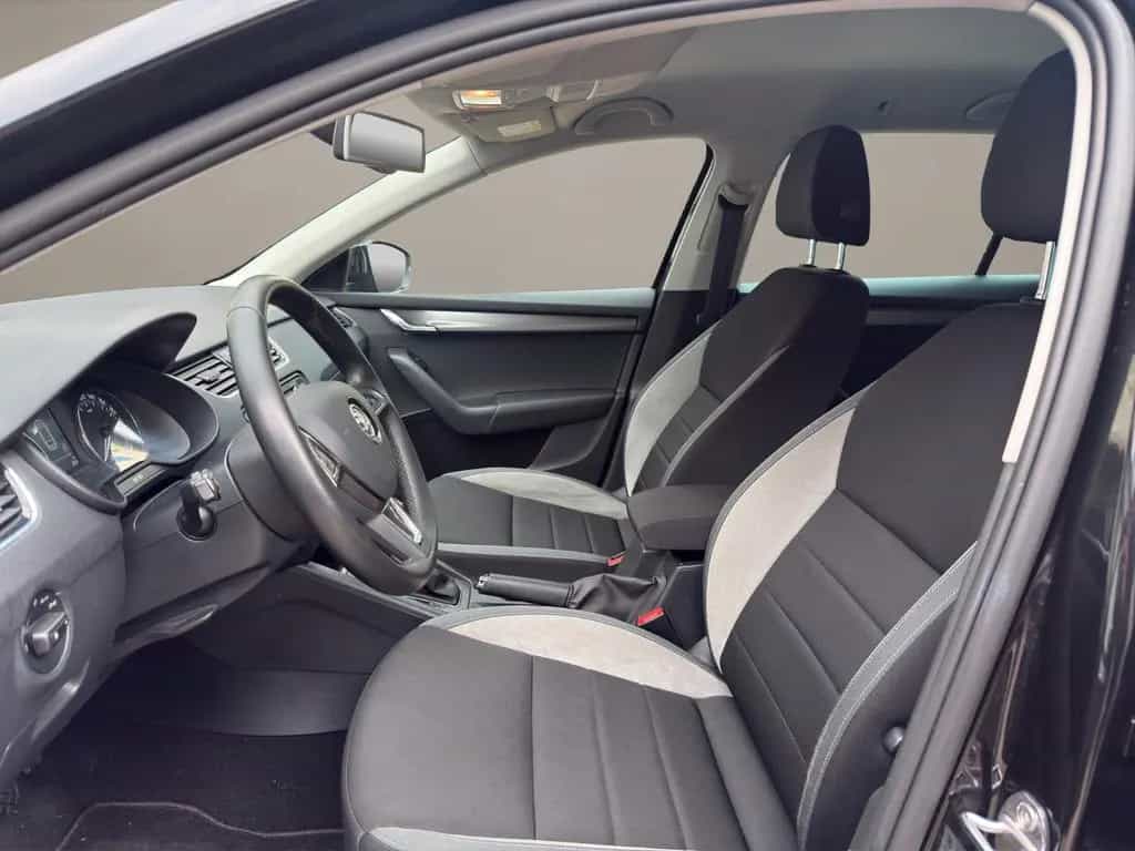 Skoda Octavia Combi Joy 04/2016-photo-3