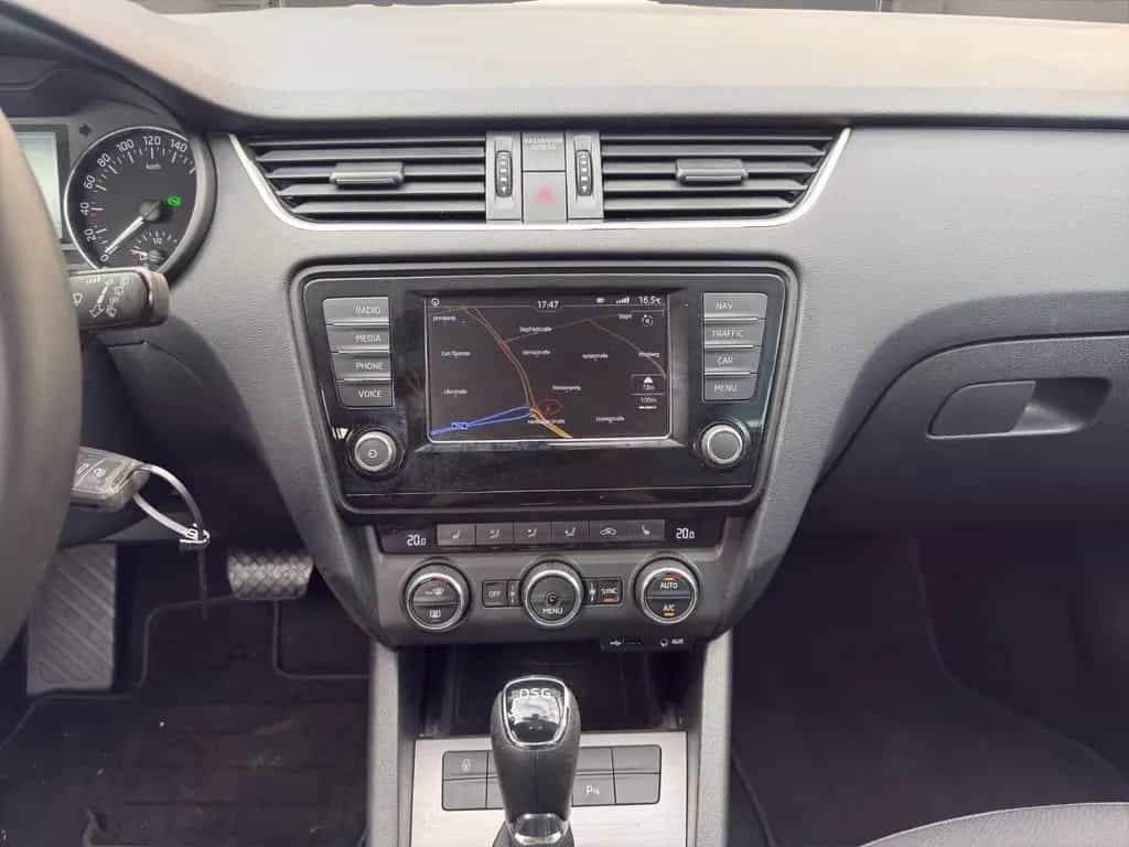 Skoda Octavia Combi Joy 04/2016-photo-7