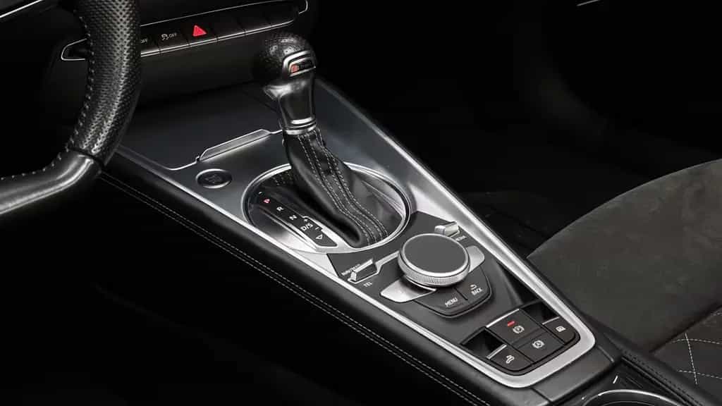 Audi TT S-Tr. q. Roadster Competition *B&O *Matrix 03/2018-photo-23