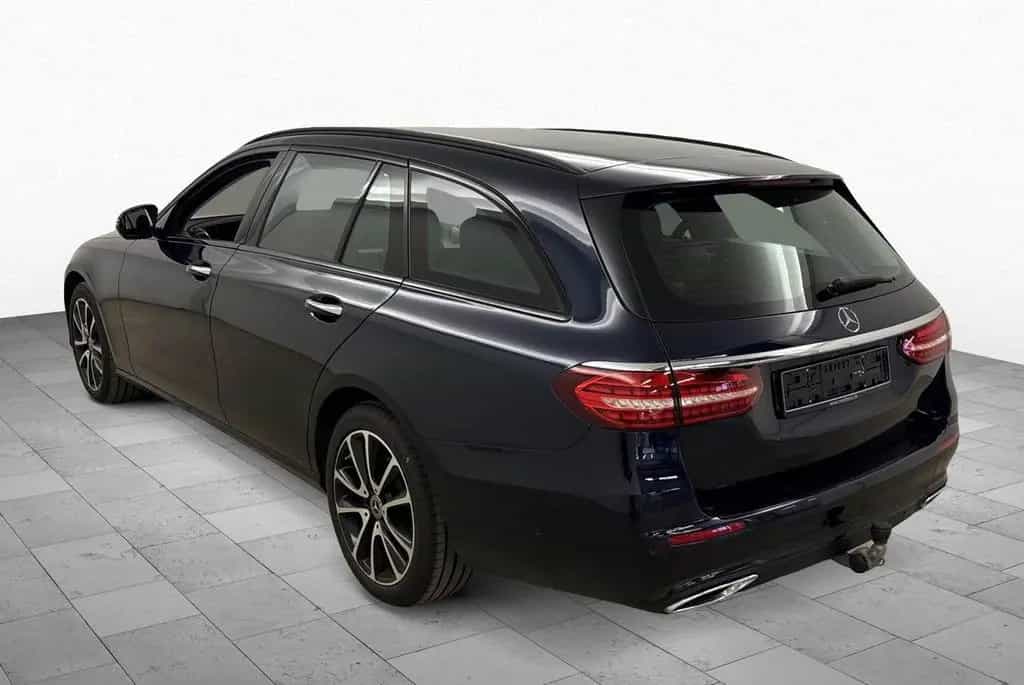 Mercedes-Benz E-Class d AHK*Distro*Massage*Kamera*Burmest*Memory 03/2022-photo-2