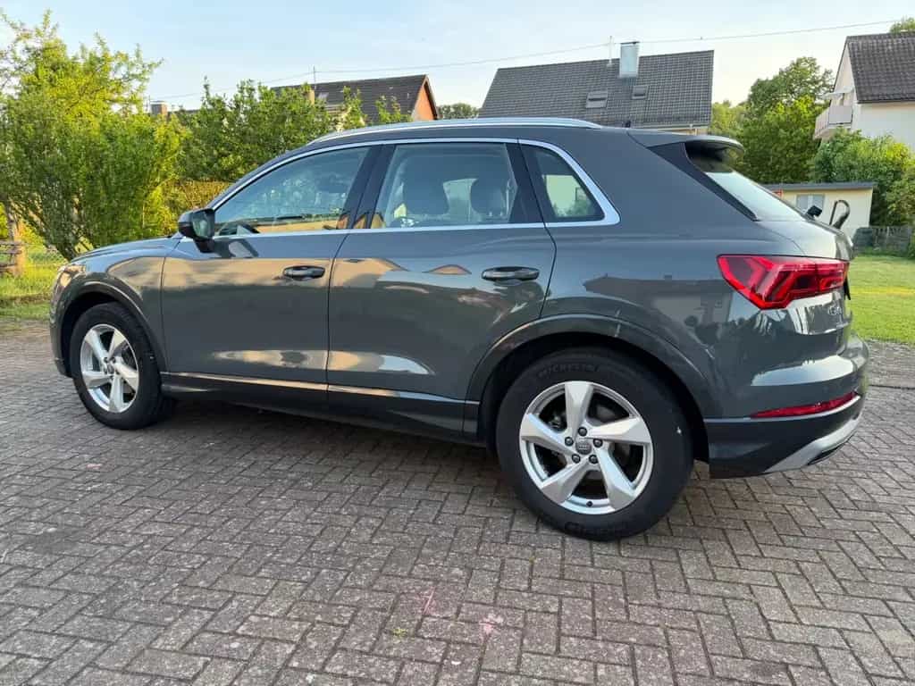 Audi Q3 35 TFSI S tronic advanced in Top Zustand 03/2019-photo-1