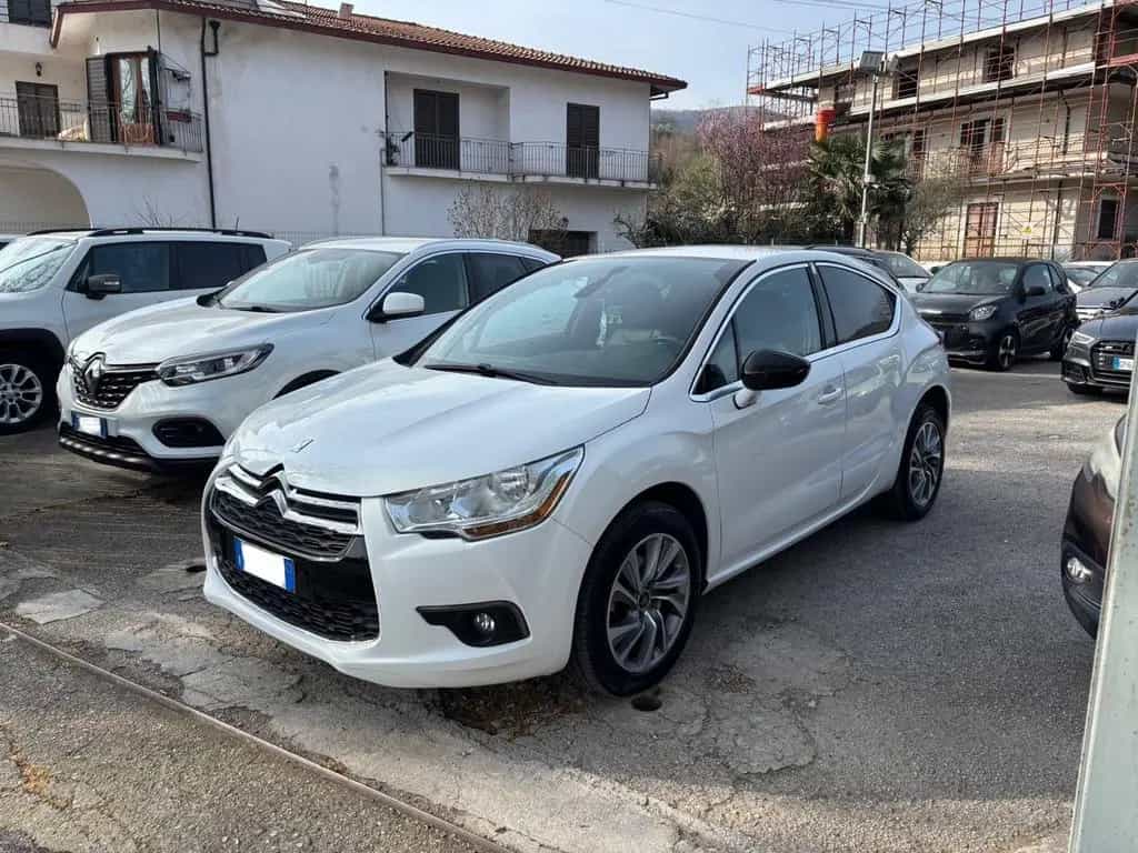 DS Automobiles DS4 Ds DS4 4 1.6 e-HDi 115 So Chic 03/2015-photo-2