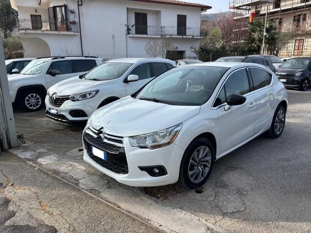 DS Automobiles DS4 Ds DS4 4 1.6 e-HDi 115 So Chic 03/2015-photo-3