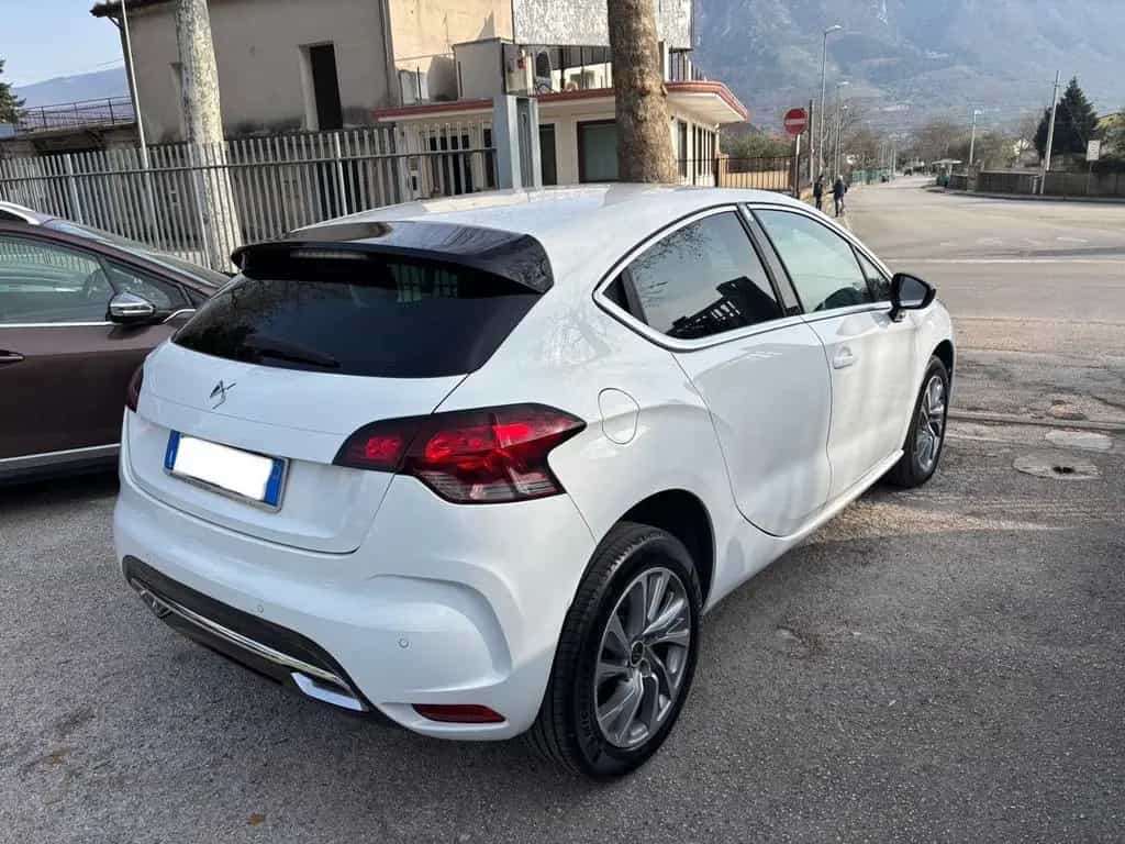 DS Automobiles DS4 Ds DS4 4 1.6 e-HDi 115 So Chic 03/2015-photo-4