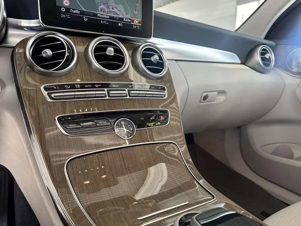 Mercedes-Benz C 400 T 4Matic Avantgarde 9G-TRONIC PANO Head-up 02/2018-photo-18