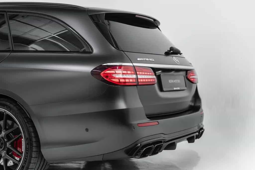Mercedes-Benz E 63 AMG S*AMG PERFORMANCE SITZE* AMG Performance Auspuff 02/2021-photo-21