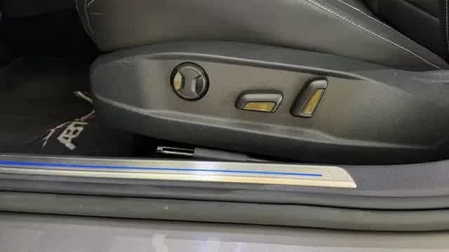 Volkswagen Golf VII R BMT 4Motion*AUTOMATIK*SHZ*NAVI* 02/2017-photo-10