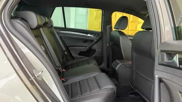 Volkswagen Golf VII R BMT 4Motion*AUTOMATIK*SHZ*NAVI* 02/2017-photo-16
