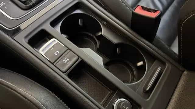 Volkswagen Golf VII R BMT 4Motion*AUTOMATIK*SHZ*NAVI* 02/2017-photo-28
