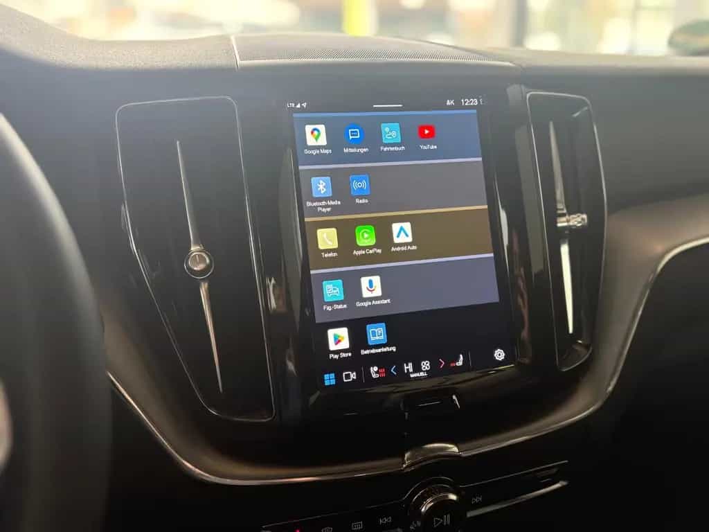 Volvo XC 60 B4 AUTOMATIK-NAVI-LEDER-AHK-DAB+KAMERA 02/2022-photo-17