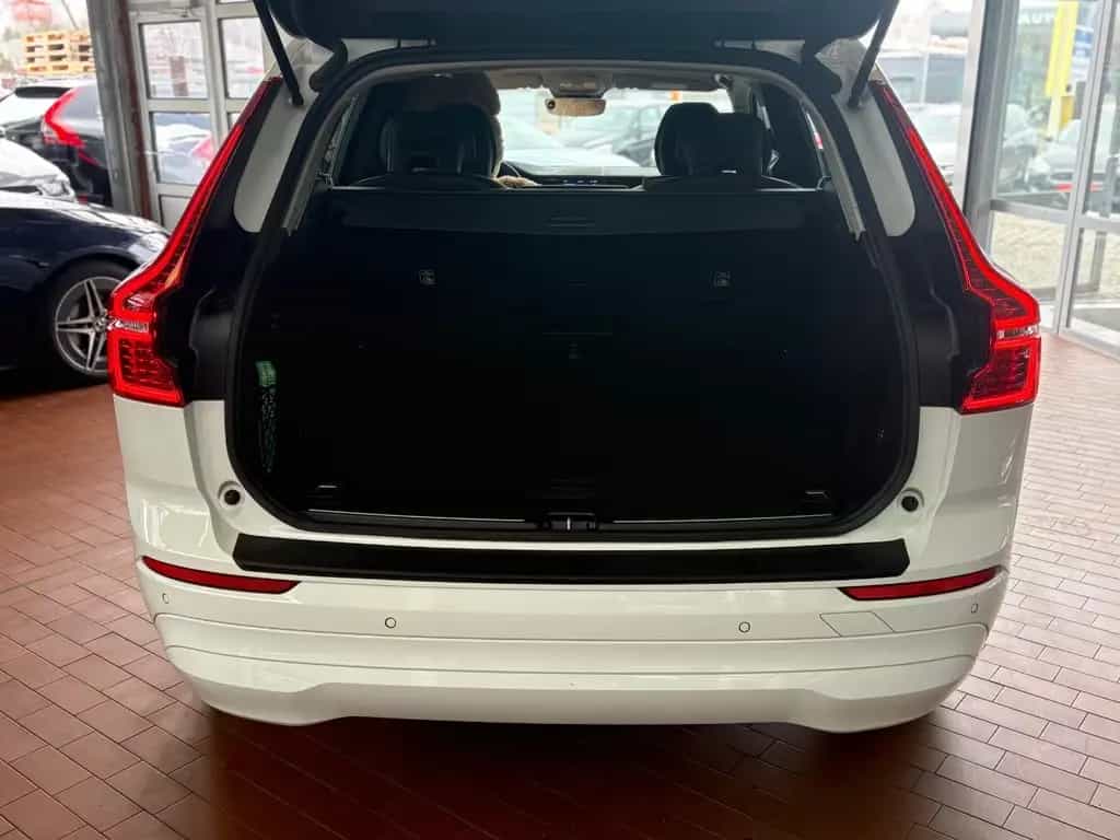 Volvo XC 60 B4 AUTOMATIK-NAVI-LEDER-AHK-DAB+KAMERA 02/2022-photo-6