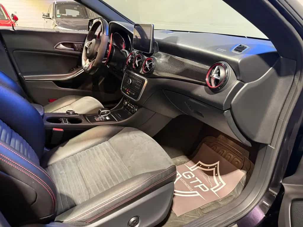 Mercedes-Benz CLA 45 AMG 4Matic *LED*RKam*H&K*PANO* 04/2015-photo-12