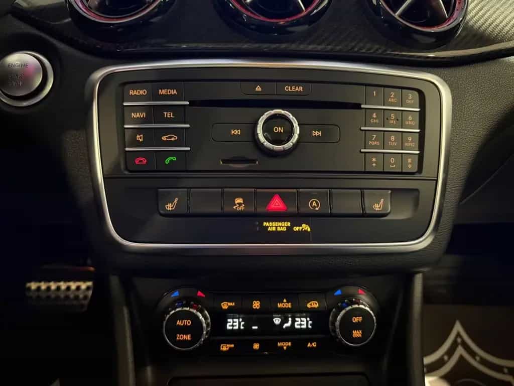 Mercedes-Benz CLA 45 AMG 4Matic *LED*RKam*H&K*PANO* 04/2015-photo-18