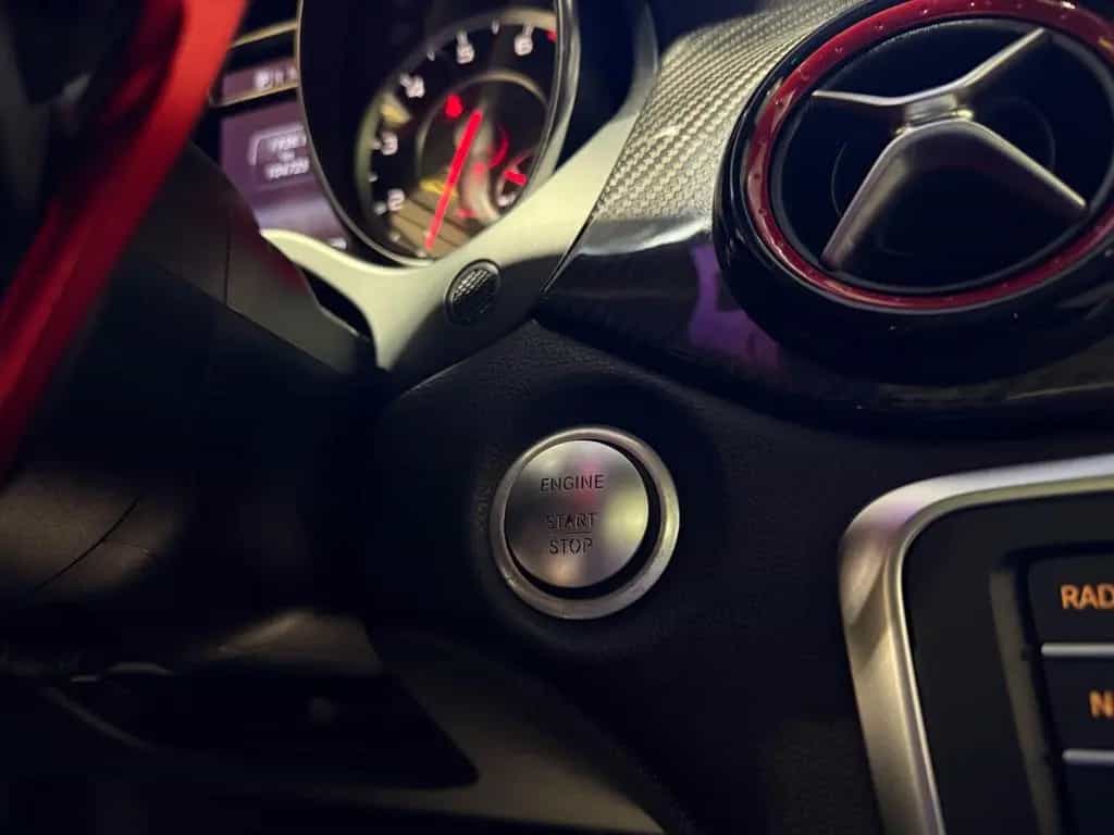 Mercedes-Benz CLA 45 AMG 4Matic *LED*RKam*H&K*PANO* 04/2015-photo-23