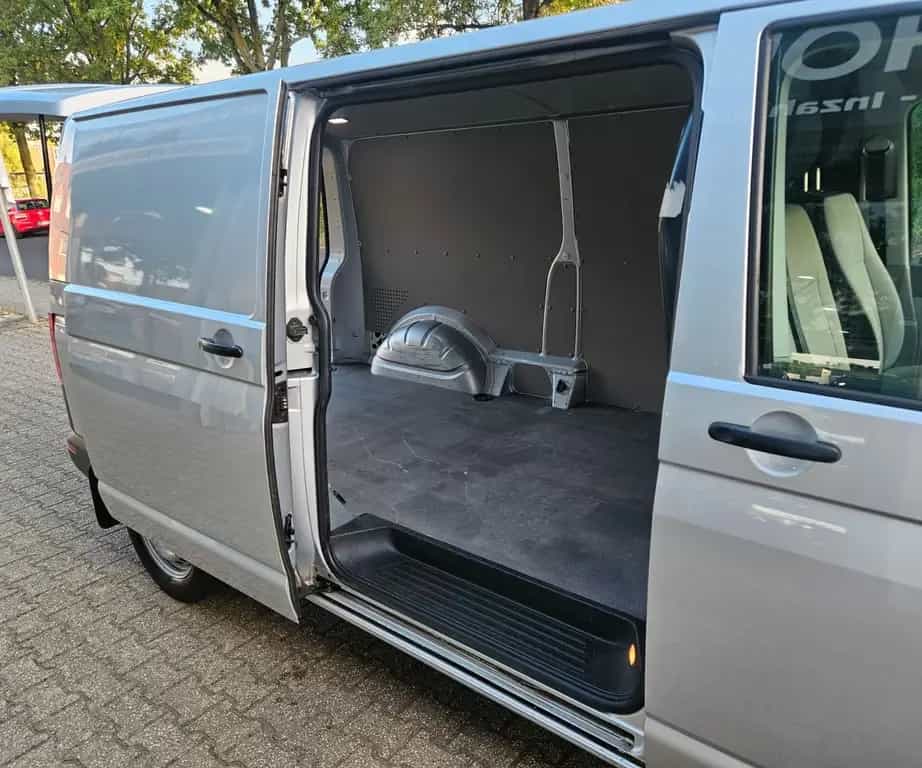 Volkswagen T6 Transporter 1.HAND AUTOMATIK NAVI KLIMA TOP 11/2018-photo-26