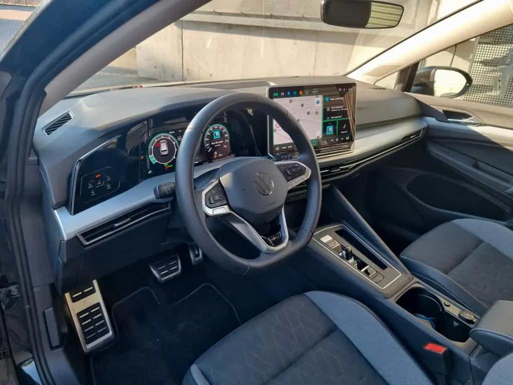 Volkswagen Golf VIII 1.5 eTSI DSG Goal MATRIX KAMERA AHK 05/2025-photo-12