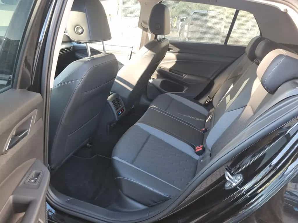 Volkswagen Golf VIII 1.5 eTSI DSG Goal MATRIX KAMERA AHK 05/2025-photo-13