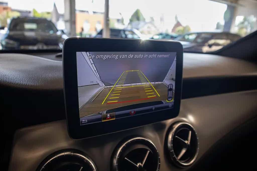 Mercedes-Benz CLA 180 BERLINE, AMG-LINE, CAMERA, LED, ZETELVER 10/2018-photo-11