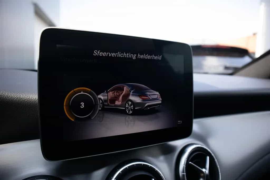 Mercedes-Benz CLA 180 BERLINE, AMG-LINE, CAMERA, LED, ZETELVER 10/2018-photo-19