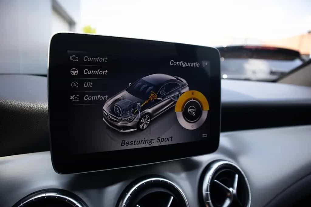Mercedes-Benz CLA 180 BERLINE, AMG-LINE, CAMERA, LED, ZETELVER 10/2018-photo-22