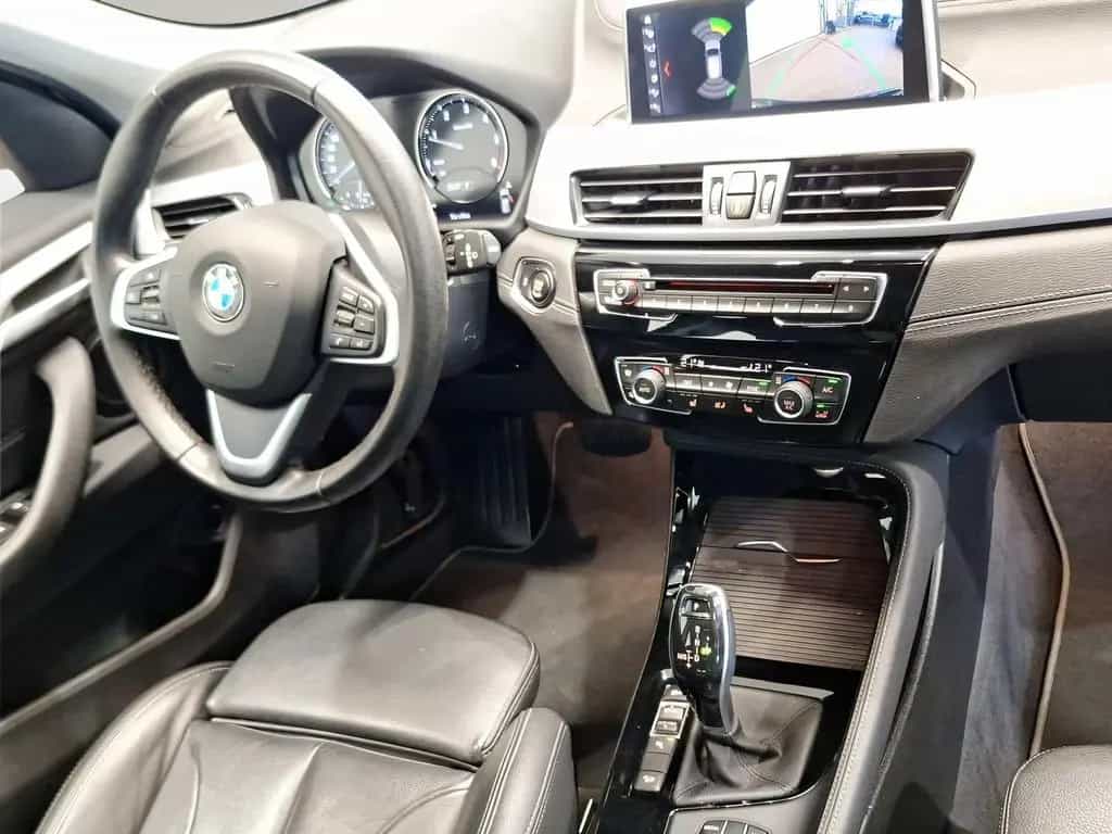 BMW X1 xDrive20d Sport Line Navi AHK Kamera HiFi 03/2021-photo-13