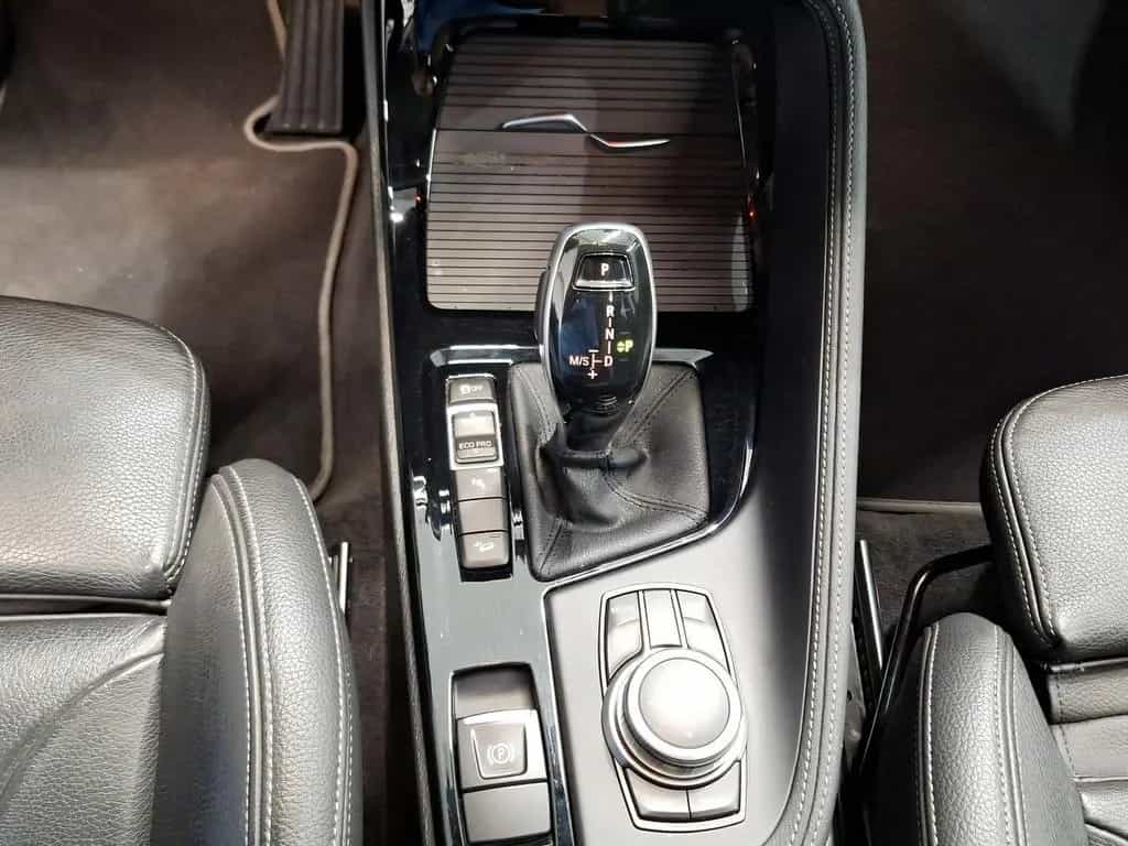 BMW X1 xDrive20d Sport Line Navi AHK Kamera HiFi 03/2021-photo-18