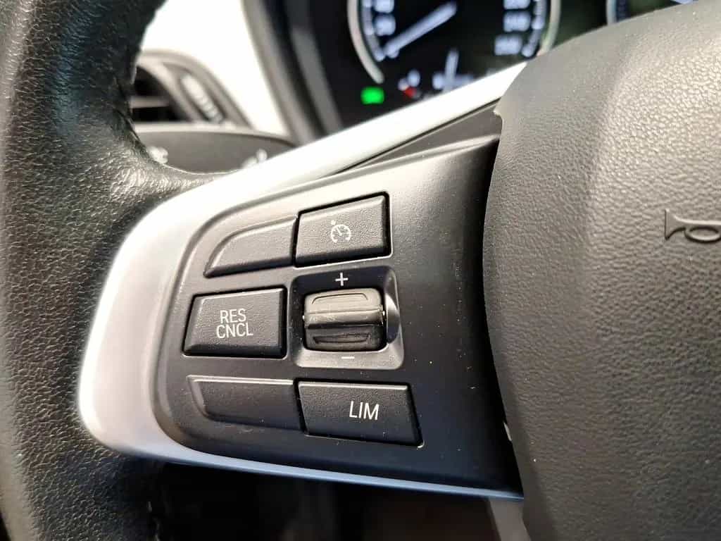 BMW X1 xDrive20d Sport Line Navi AHK Kamera HiFi 03/2021-photo-20
