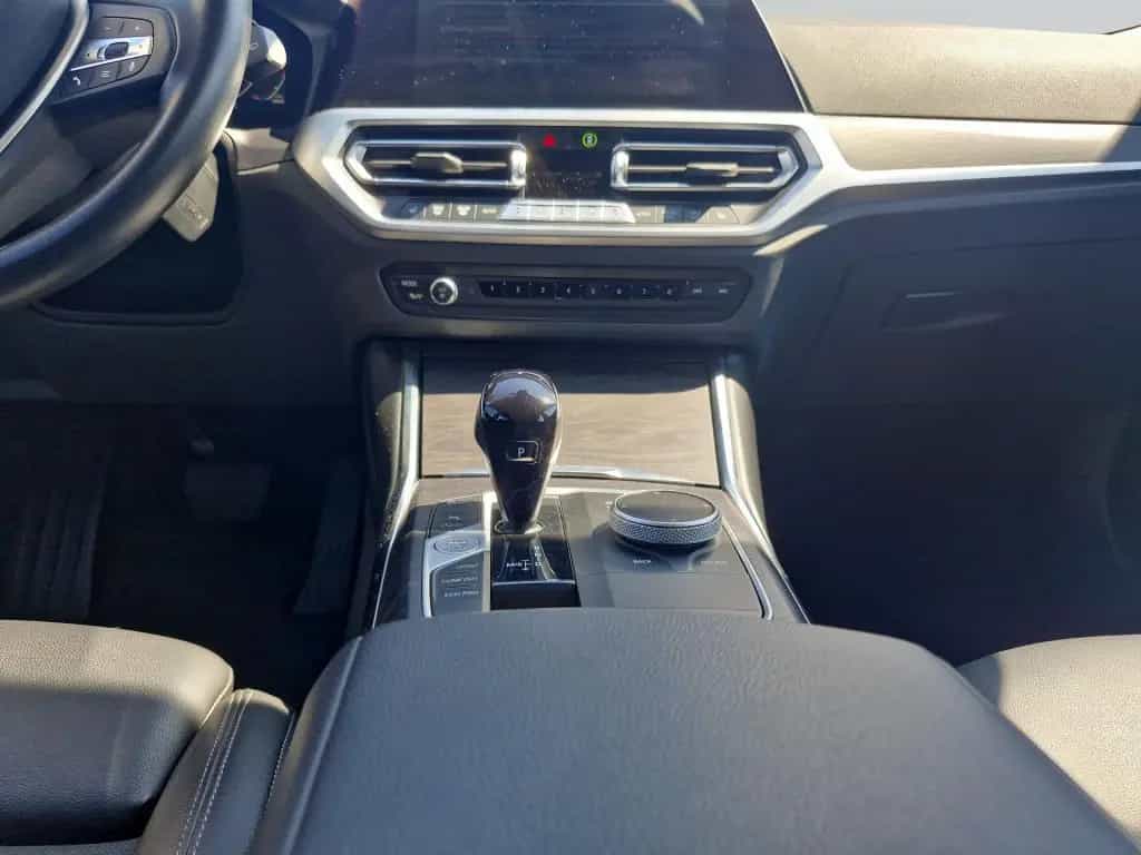 BMW 320 i Sport Line, AHK, LED, PDC, SHZ 10/2021-photo-15
