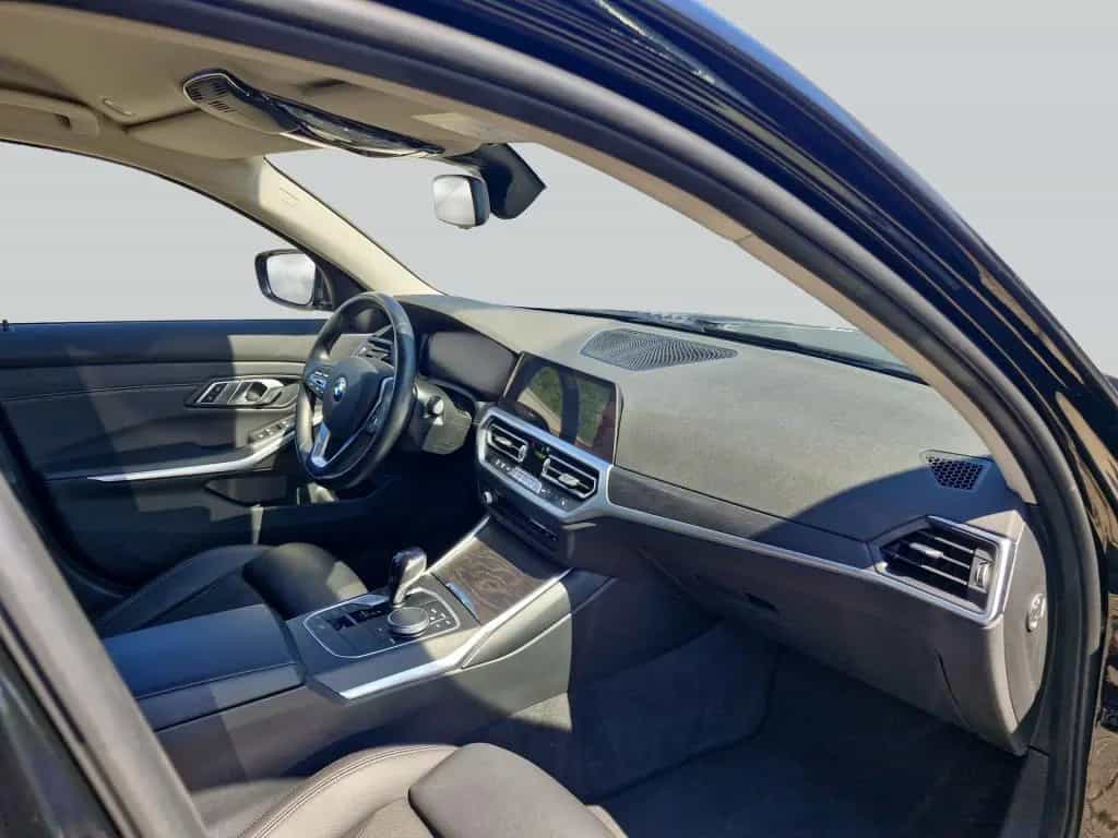 BMW 320 i Sport Line, AHK, LED, PDC, SHZ 10/2021-photo-16