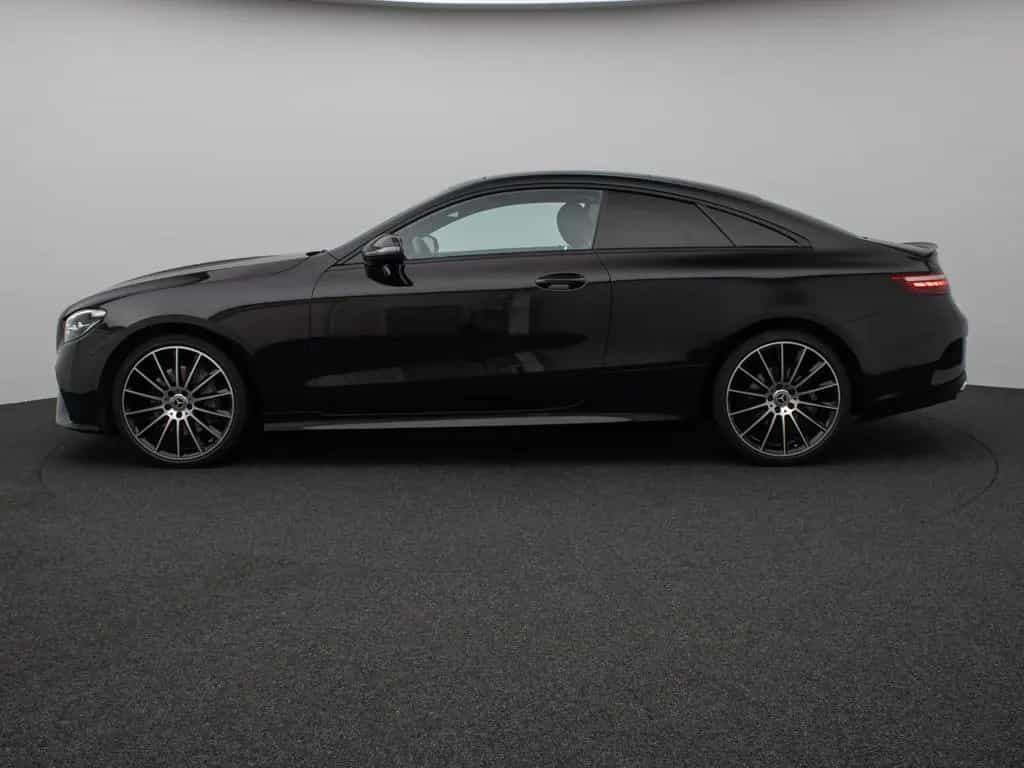 Mercedes-Benz 300 E300d Coupe 4Matic AMG Panorama Kamera LED 05/2022-photo-10