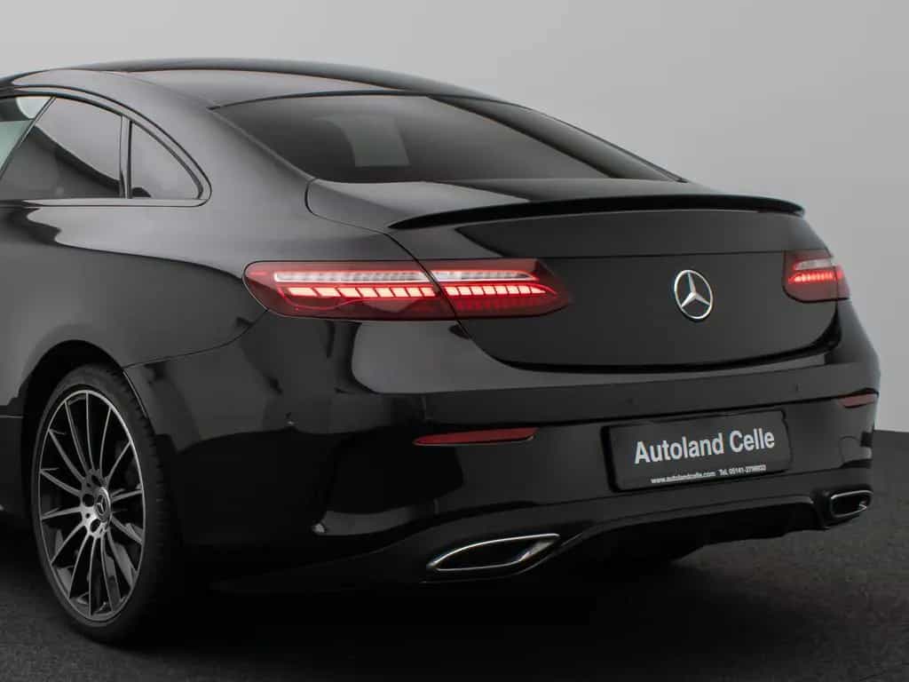 Mercedes-Benz 300 E300d Coupe 4Matic AMG Panorama Kamera LED 05/2022-photo-15