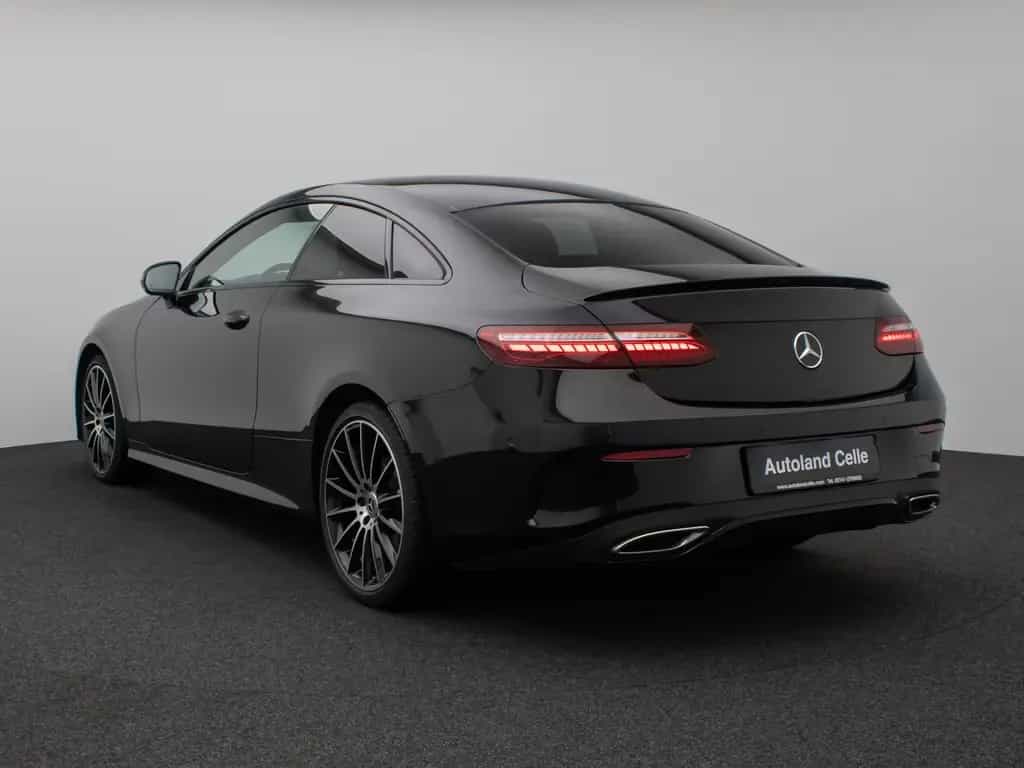 Mercedes-Benz 300 E300d Coupe 4Matic AMG Panorama Kamera LED 05/2022-photo-8