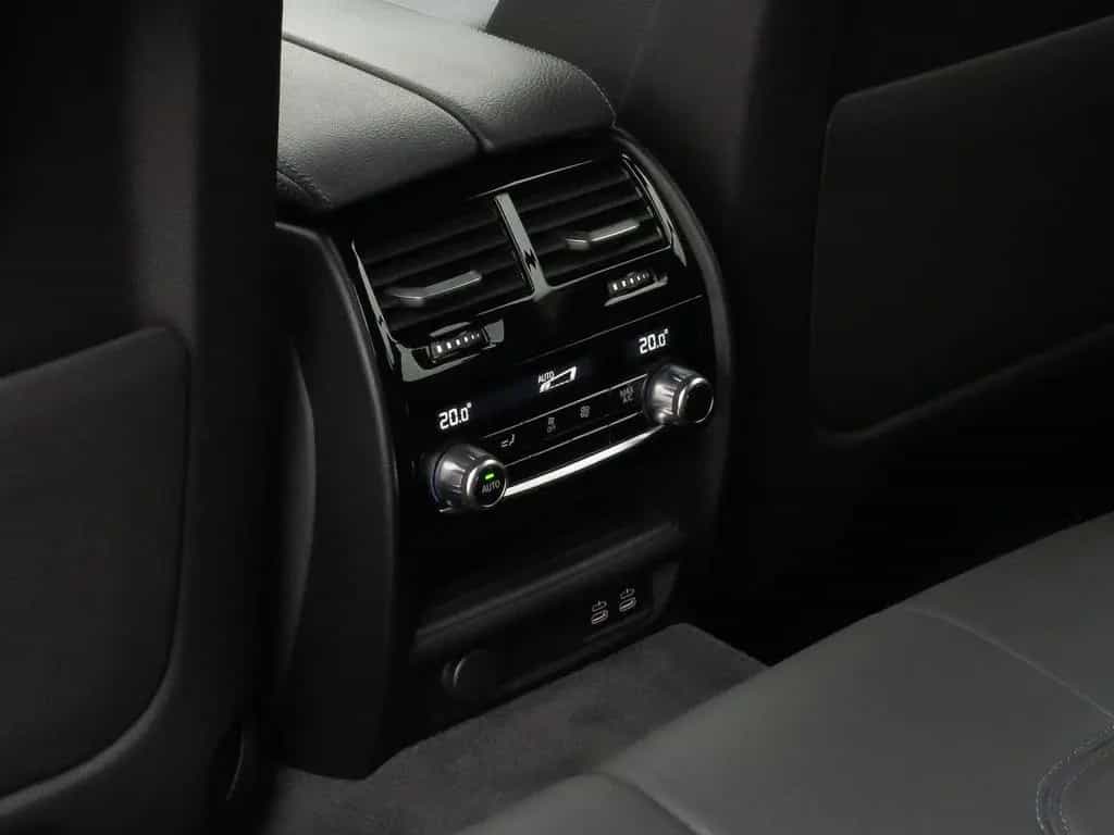 BMW 5 Series 540d xD M Sport Kamera Laser HUD DAB H/K Komfort 11/2022-photo-28