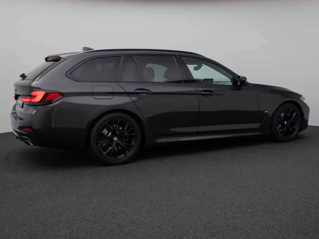 BMW 5 Series 540d xD M Sport Kamera Laser HUD DAB H/K Komfort 11/2022-photo-5