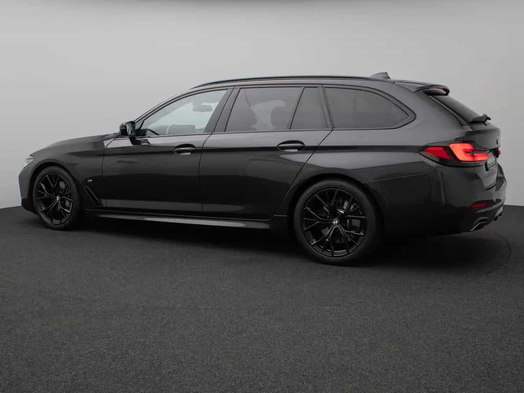 BMW 5 Series 540d xD M Sport Kamera Laser HUD DAB H/K Komfort 11/2022-photo-9