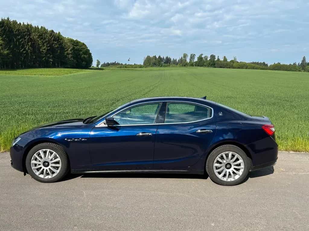 Maserati Ghibli Diesel EURO6 SKYHOOK B&W sucht Liebhaber 03/2016-photo-0