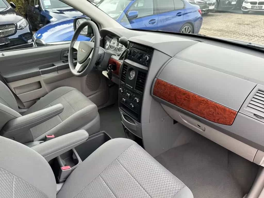 Chrysler Grand Voyager / Town Country 3.3 V6 Aut. 7-Sitze 09/2007-photo-4