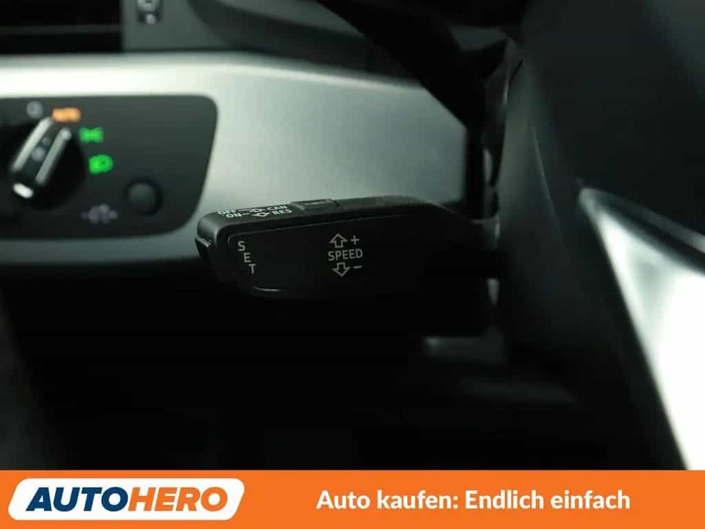 Audi A4 1.4 TFSI ACT Design*NAVI*PDC*TEMPO*SHZ* 04/2018-photo-33