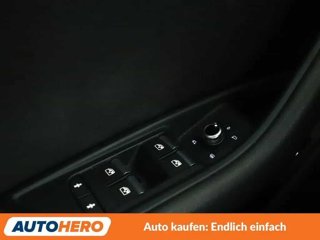 Audi A4 1.4 TFSI ACT Design*NAVI*PDC*TEMPO*SHZ* 04/2018-photo-36