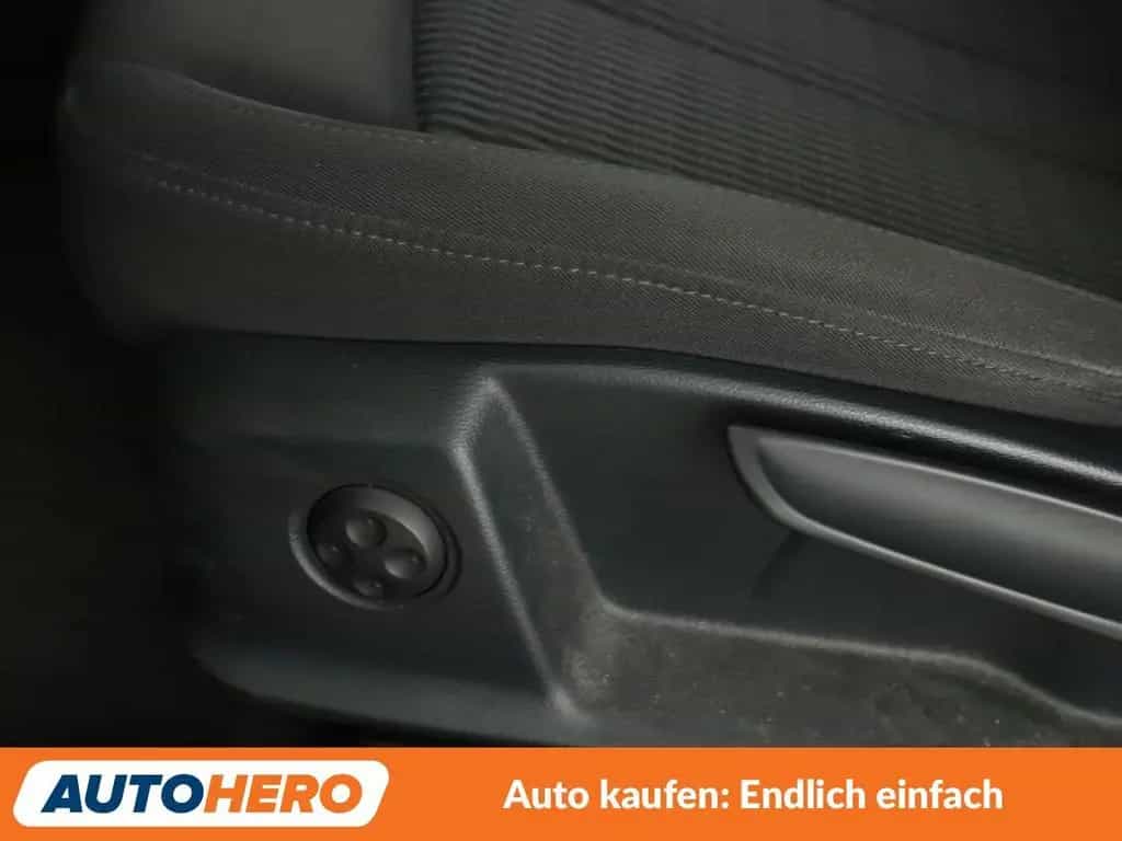 Audi A4 1.4 TFSI ACT Design*NAVI*PDC*TEMPO*SHZ* 04/2018-photo-37
