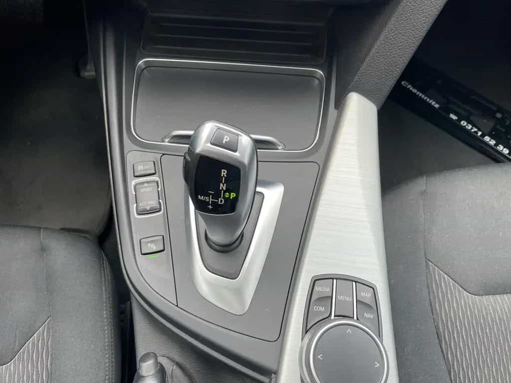 BMW 320 d Automat/Pano.dach/LED/Navi Prof/Speed/uvam 03/2019-photo-18