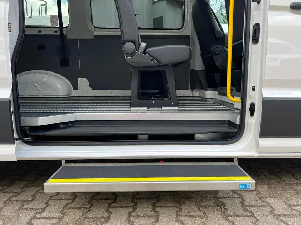 MAN TGE KMP/BTW Rollstuhllift Trittstufe null-photo-14