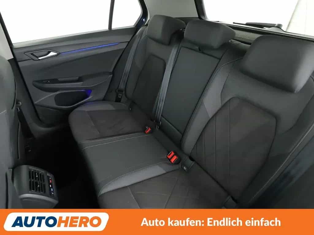 Volkswagen Golf VIII 1.5 eTSI ACT Life Aut.*NAVI*CAM*ACC* 10/2020-photo-13
